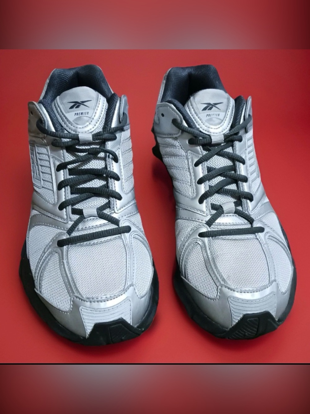 Reebok Premier Men’s Size 9 SILVER & BLACK Running Training Sneakers Shoes EUC - Picture 2 of 7
